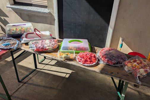 Buffet mit verschiedenem Essen