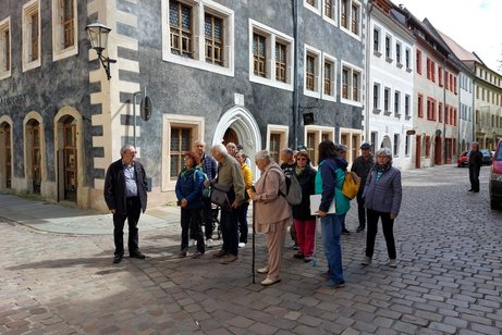 Gruppe von Teilnehmern an der Stadtführung in Pirna